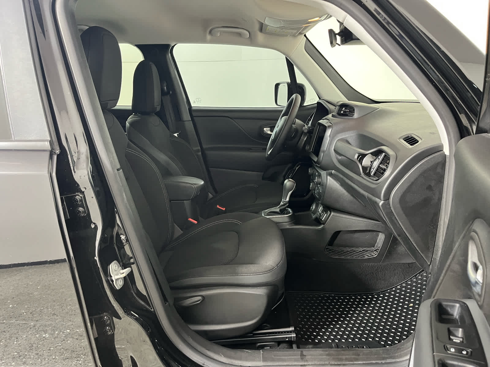 2023 Jeep Renegade Altitude